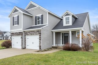 511 Ivy Grove South Grove Nw, Tallmadge Twp, MI 49534
