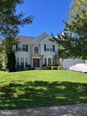 8433 ROBERTS RD, Ellicott City, MD 21043