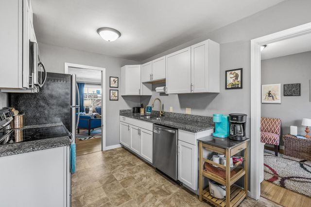248 Ruth Street N, Saint Paul, MN 55119