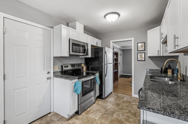 248 Ruth Street N, Saint Paul, MN 55119