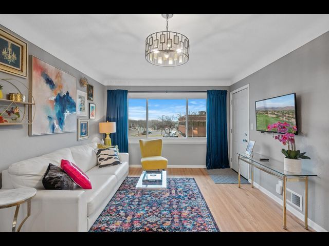 248 Ruth Street N, Saint Paul, MN 55119