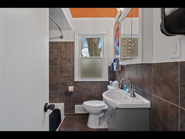248 Ruth Street N, Saint Paul, MN 55119