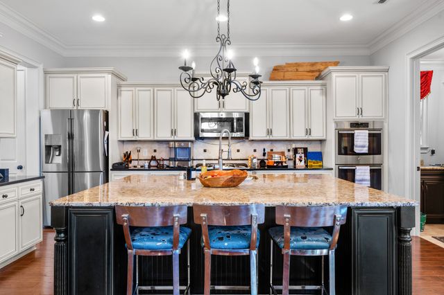 1655 Noah Ln, Gallatin, TN 37066