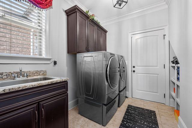 1655 Noah Ln, Gallatin, TN 37066