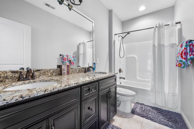 1655 Noah Ln, Gallatin, TN 37066