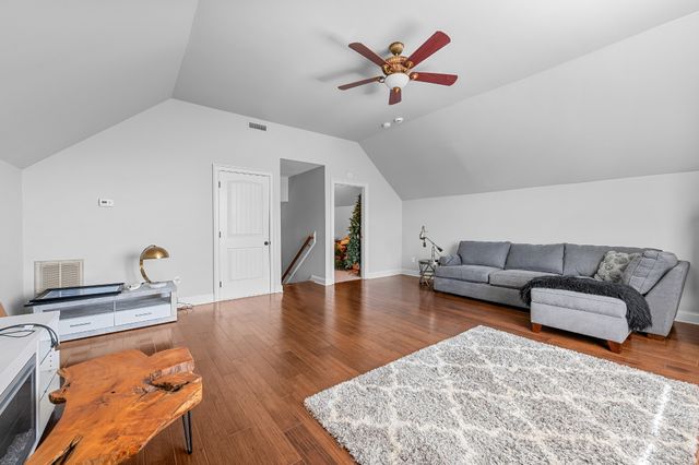 1655 Noah Ln, Gallatin, TN 37066