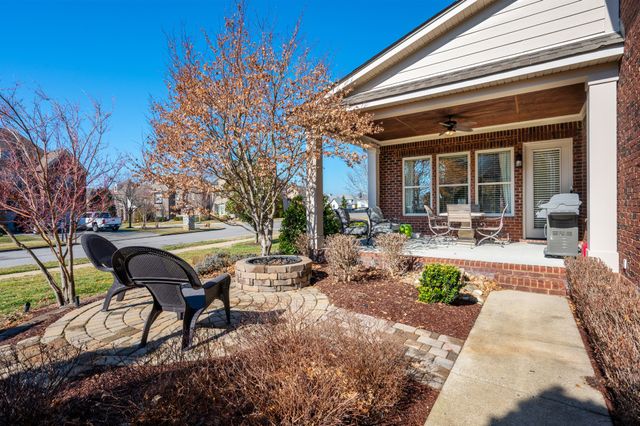 1655 Noah Ln, Gallatin, TN 37066