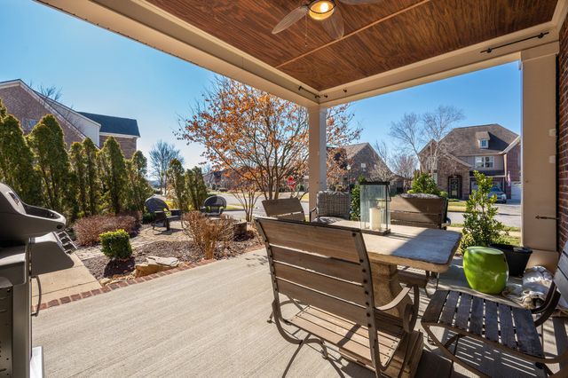 1655 Noah Ln, Gallatin, TN 37066