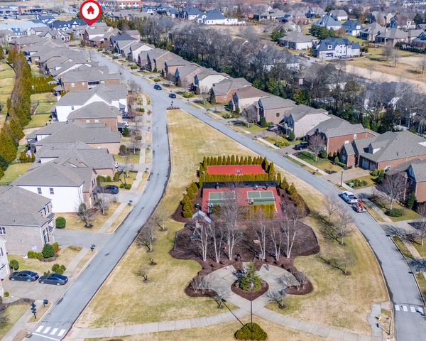 1655 Noah Ln, Gallatin, TN 37066