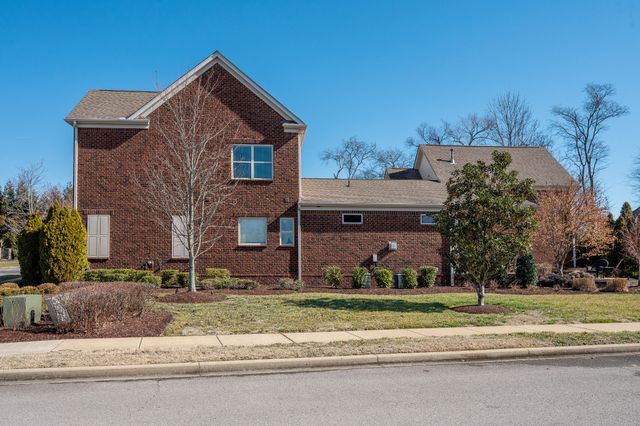 1655 Noah Ln, Gallatin, TN 37066