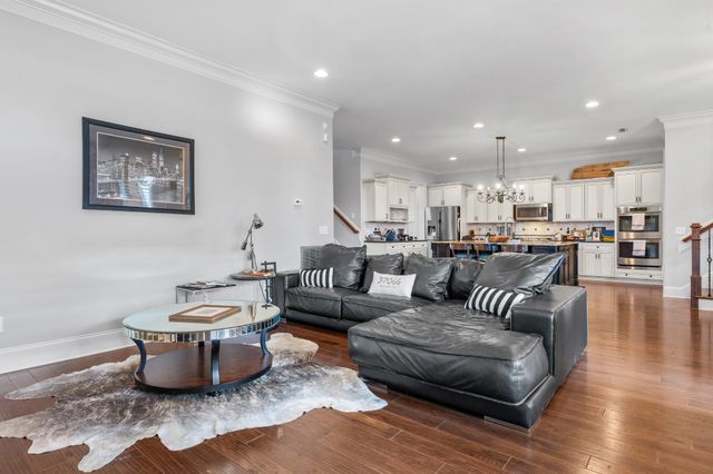 1655 Noah Ln, Gallatin, TN 37066