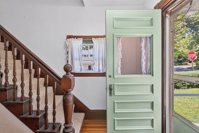 62 School Street, Woods Hole, MA 02543