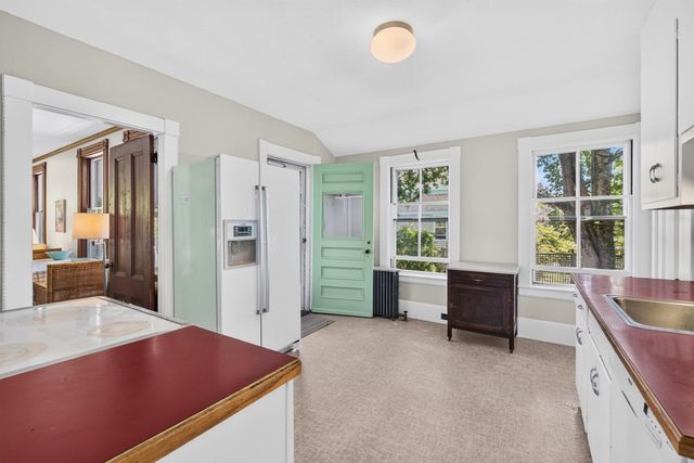 62 School Street, Woods Hole, MA 02543