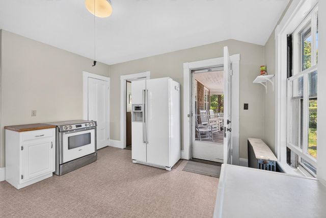 62 School Street, Woods Hole, MA 02543