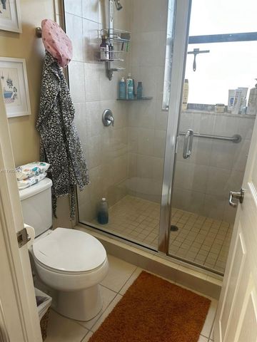 3397 W 94th Ter, Hialeah, FL 33018