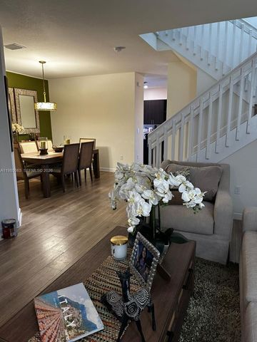 3397 W 94th Ter, Hialeah, FL 33018