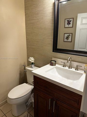 3397 W 94th Ter, Hialeah, FL 33018