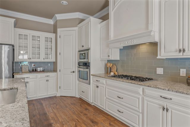 5814 Caspiana Lane, Bossier City, LA 71112