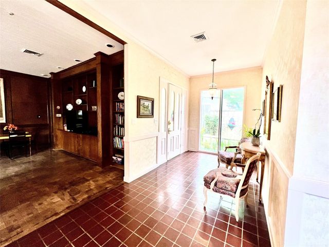 5610 Woodway Drive, Houston, TX 77056