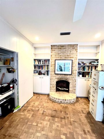 5610 Woodway Drive, Houston, TX 77056