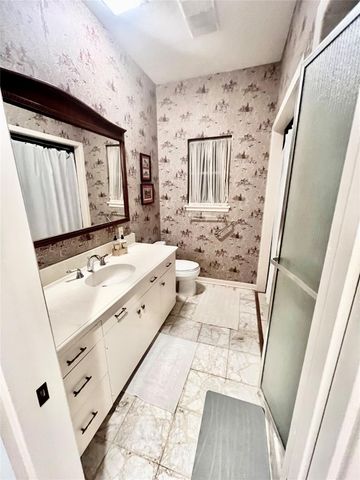5610 Woodway Drive, Houston, TX 77056