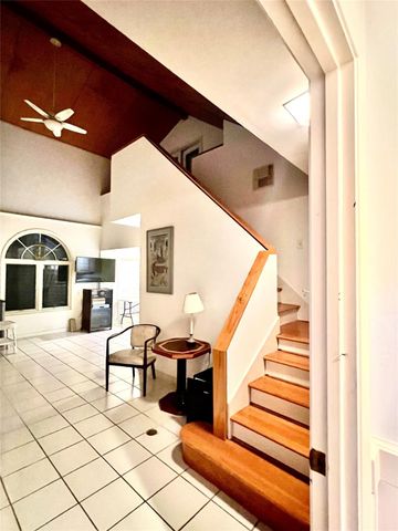 5610 Woodway Drive, Houston, TX 77056