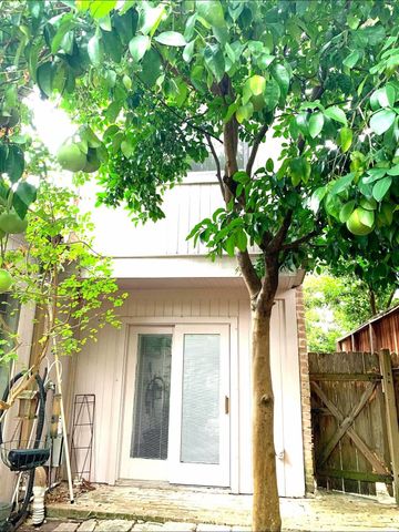 5610 Woodway Drive, Houston, TX 77056