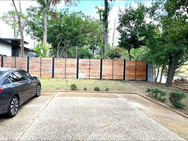 5610 Woodway Drive, Houston, TX 77056