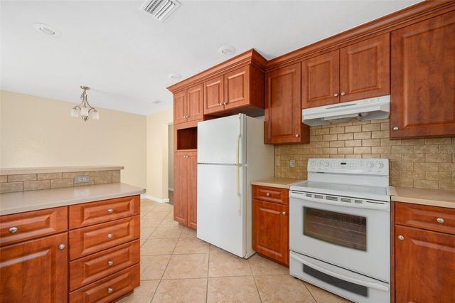 26443 SW 3RD PLACE, Newberry, FL 32669