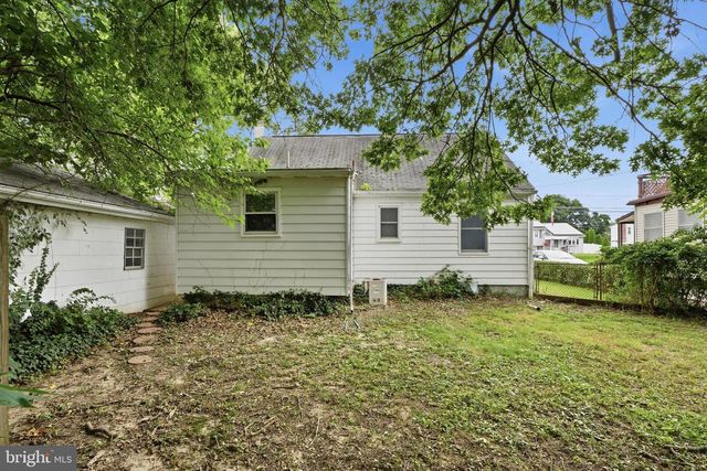125 ASHURST LN, Mount Holly, NJ 08060