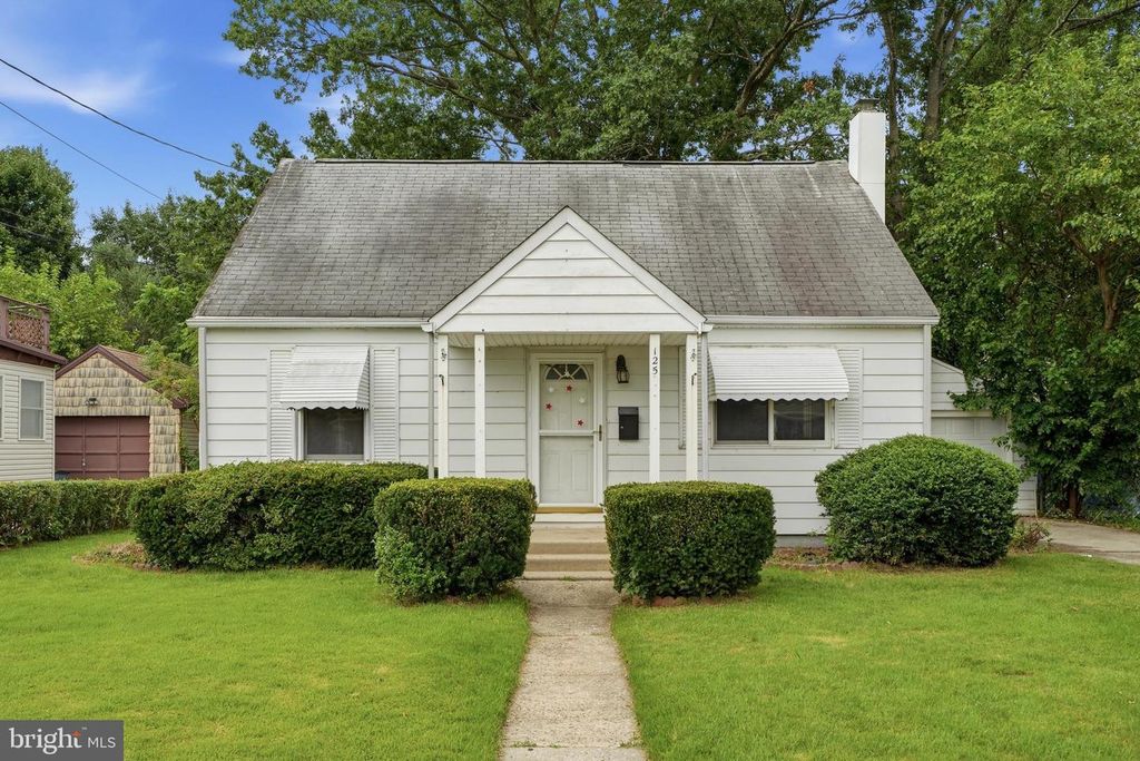 125 ASHURST LN, Mount Holly, NJ 08060