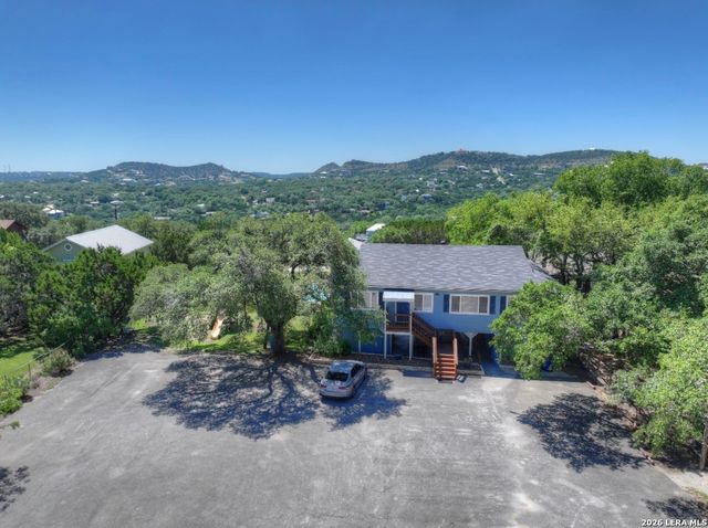 562 Cindy Dr., Canyon Lake, TX 78133