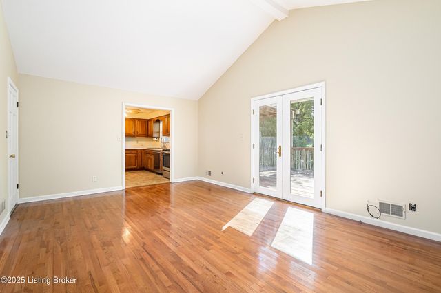 2316 Stannye Dr, Louisville, KY 40222