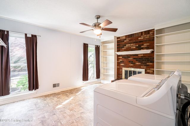 2316 Stannye Dr, Louisville, KY 40222