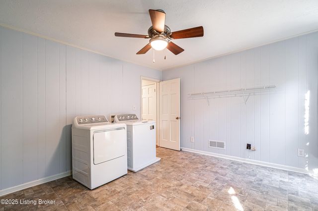 2316 Stannye Dr, Louisville, KY 40222