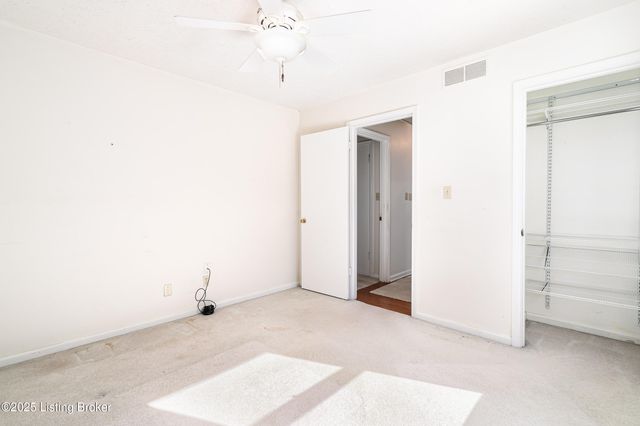 2316 Stannye Dr, Louisville, KY 40222