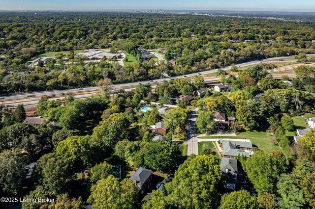 2316 Stannye Dr, Louisville, KY 40222