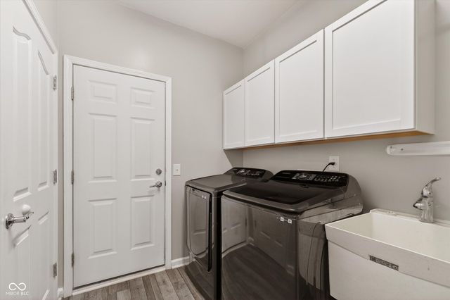 1770 Harris Hawk Court, Brownsburg, IN 46112