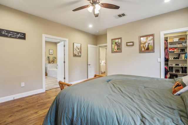 198 W Kelley RD, Bastrop, TX 78602