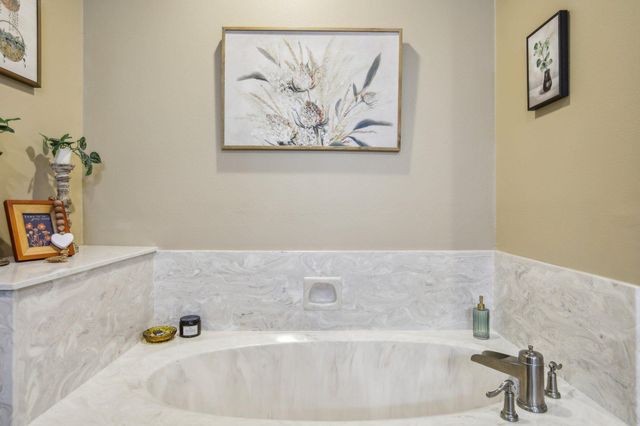 198 W Kelley RD, Bastrop, TX 78602