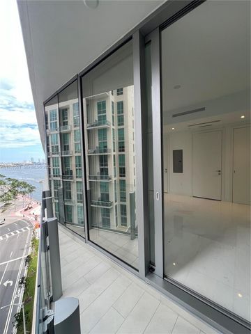 300 biscayne blvd way 806E, Miami, FL 33131