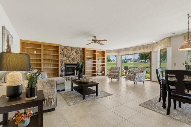 860 S Ridgemark Drive, Hollister, CA 95023