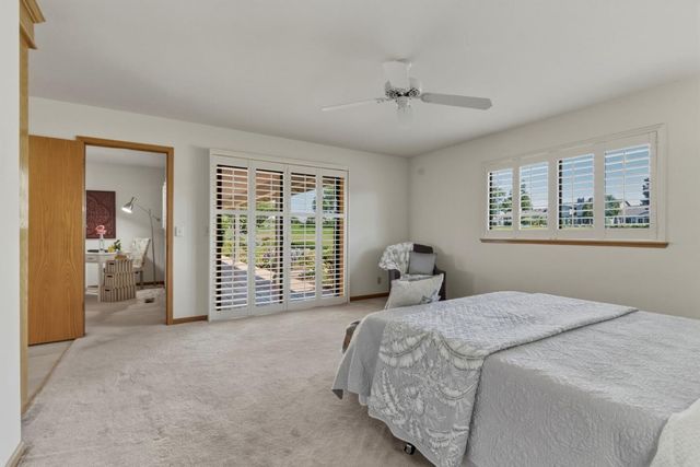 860 S Ridgemark Drive, Hollister, CA 95023