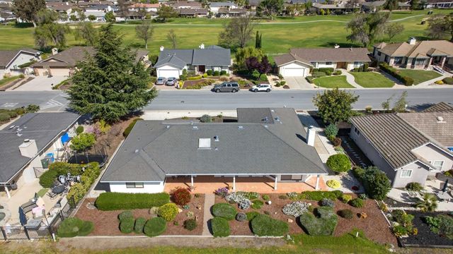 860 S Ridgemark Drive, Hollister, CA 95023