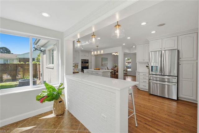 960 Lindsley DR, Virginia Beach, VA 23454