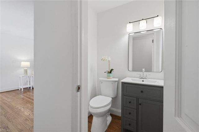 960 Lindsley DR, Virginia Beach, VA 23454