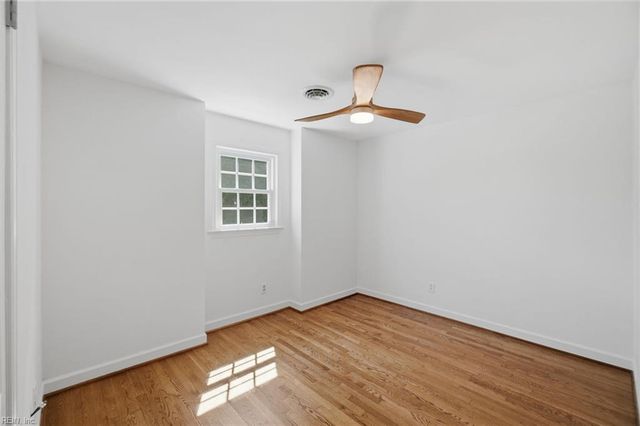 960 Lindsley DR, Virginia Beach, VA 23454