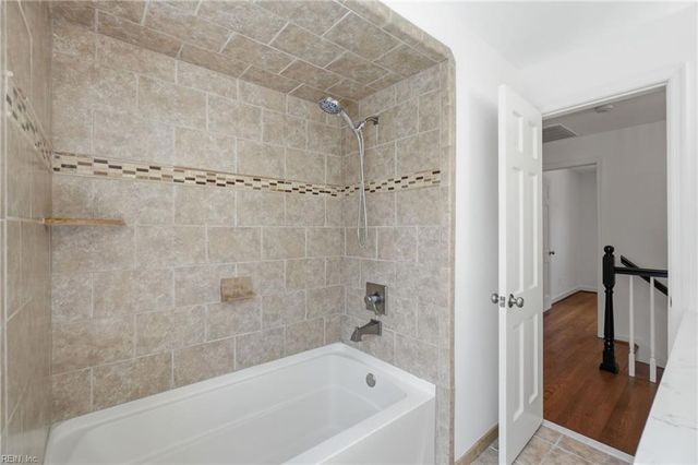 960 Lindsley DR, Virginia Beach, VA 23454