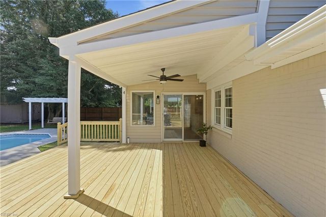 960 Lindsley DR, Virginia Beach, VA 23454