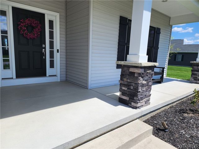 10 Autumn Lane, Orchard Park, NY 14127